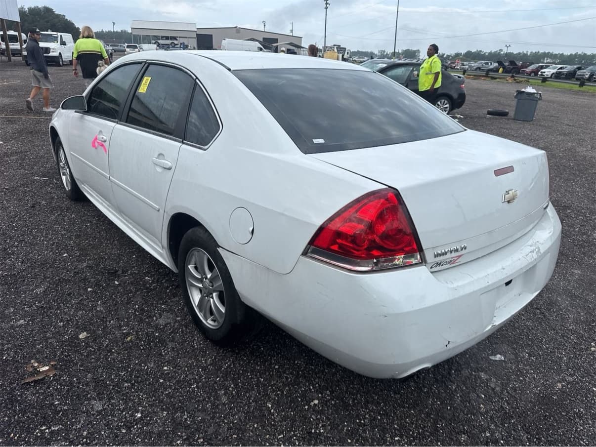 2014 Chevrolet Impala photo 3