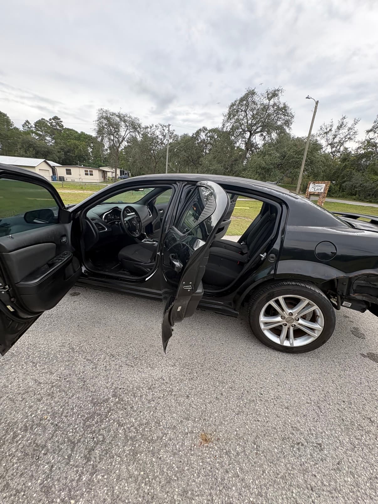 2014 Dodge Avenger photo 5