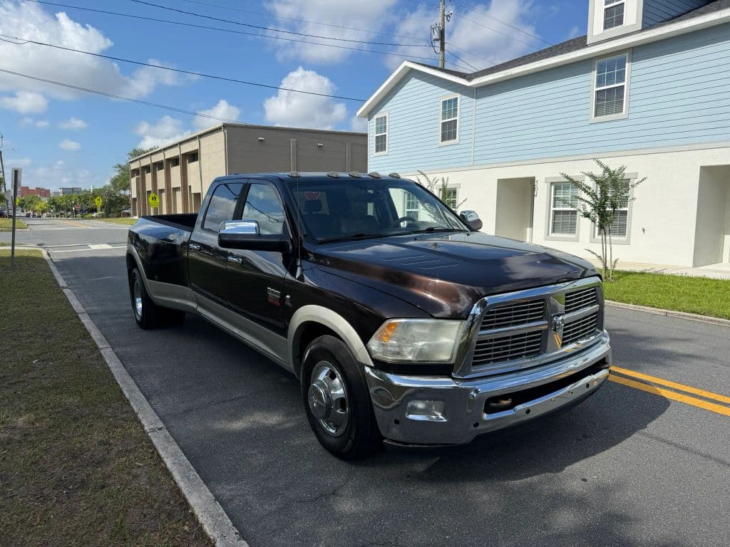2010 Dodge Ram 3500 Crew Cab photo 2