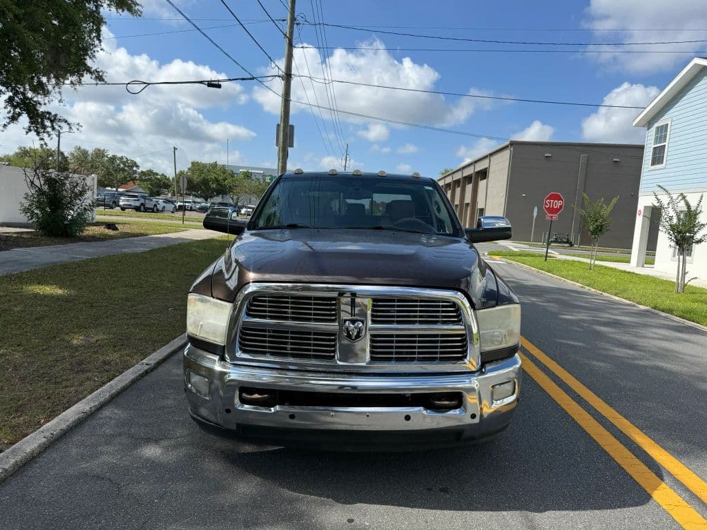 2010 Dodge Ram 3500 Crew Cab photo 3