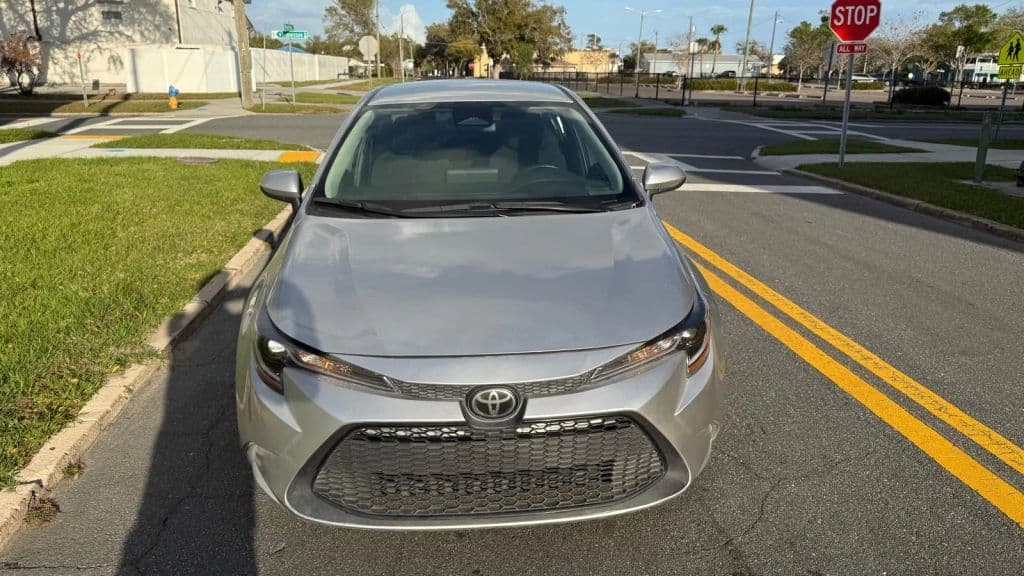 2024 Toyota Corolla photo 2