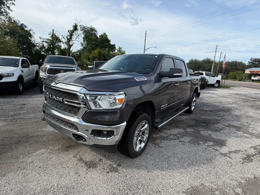 2020 Ram 1500 Crew Cab photo 2