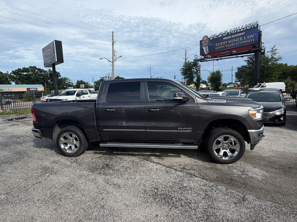 2020 Ram 1500 Crew Cab photo 5