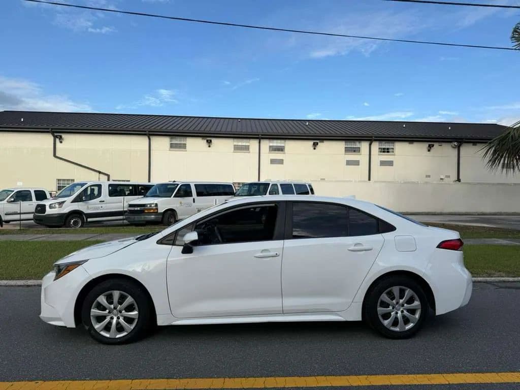 2022 Toyota Corolla photo 5