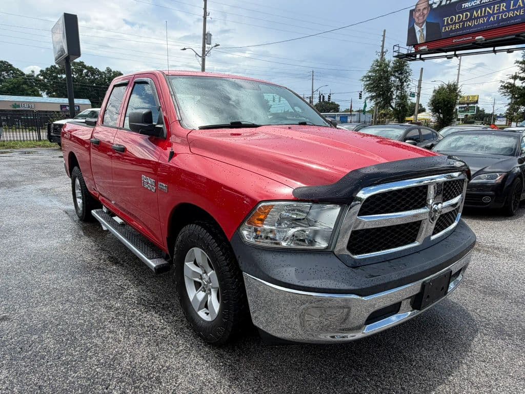 2018 Ram 1500 Quad Cab photo 4