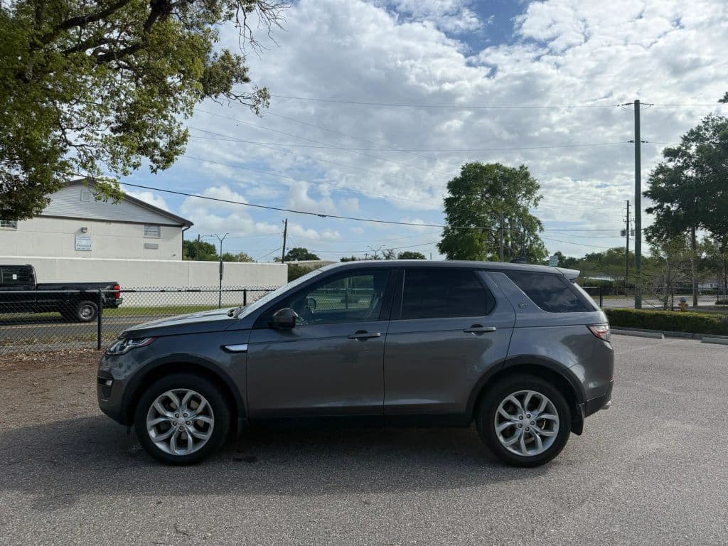 2018 Land Rover Discovery Sport photo 5