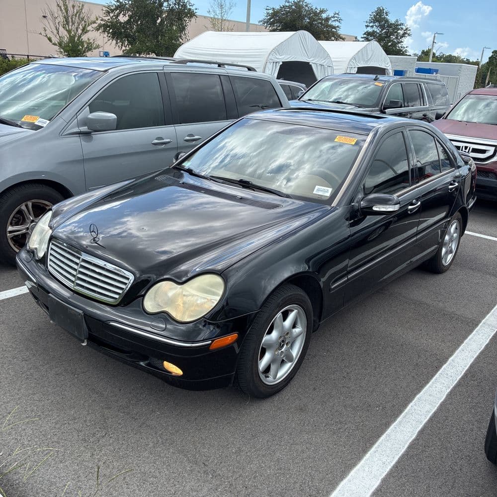 2001 Mercedes-Benz C240 photo 2