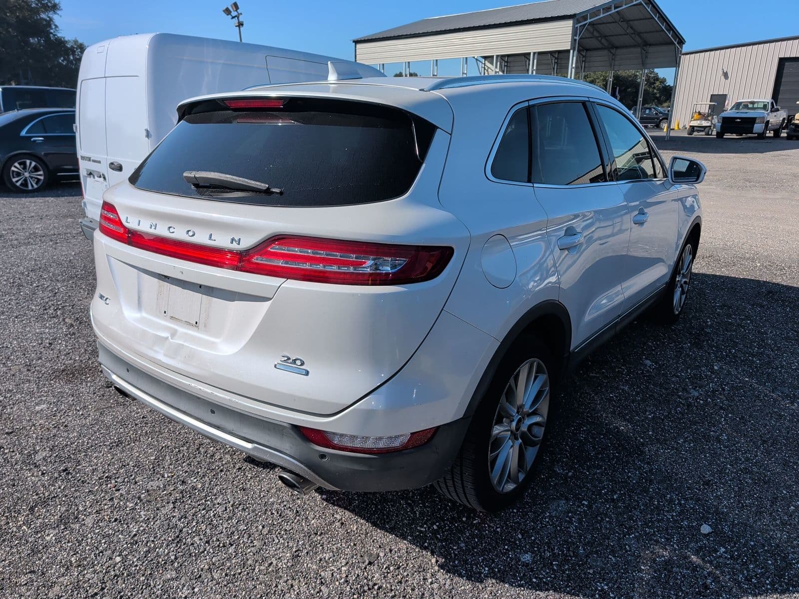 2015 Lincoln MKC photo 3