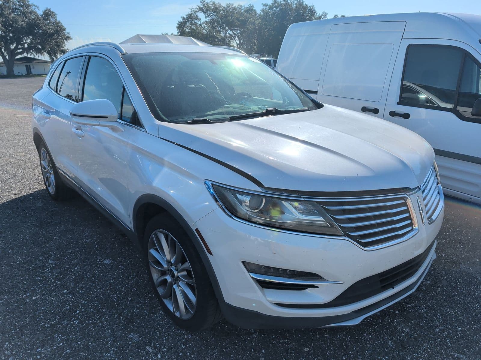 2015 Lincoln MKC photo 4